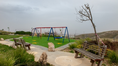 גן משחקים (2).jpg